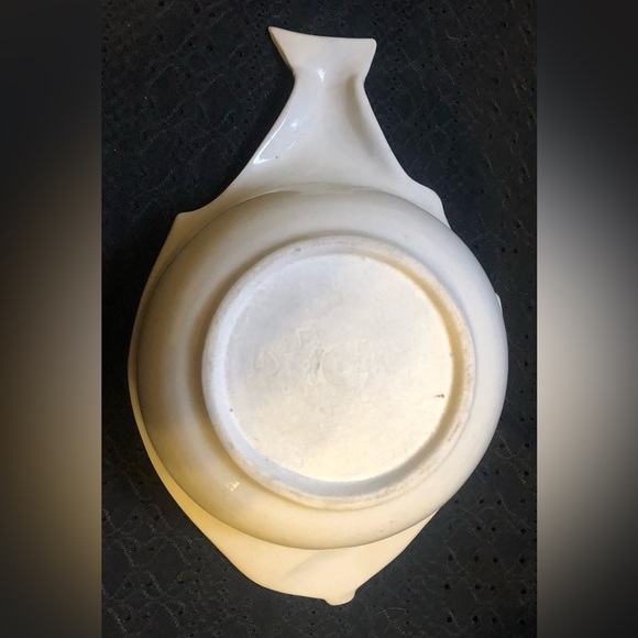 Flat Earth art pottery fish deep bowl 11”x 6.75”X 2.75” Blue Grey - Picture 4 of 7